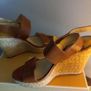 Michael Kors Poesy Wedge Size 11M